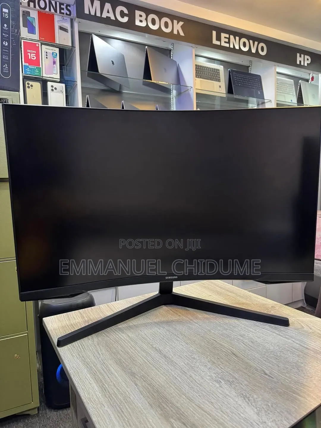 Samsung 32 Inches Curved Monitor 144hz by 1440p