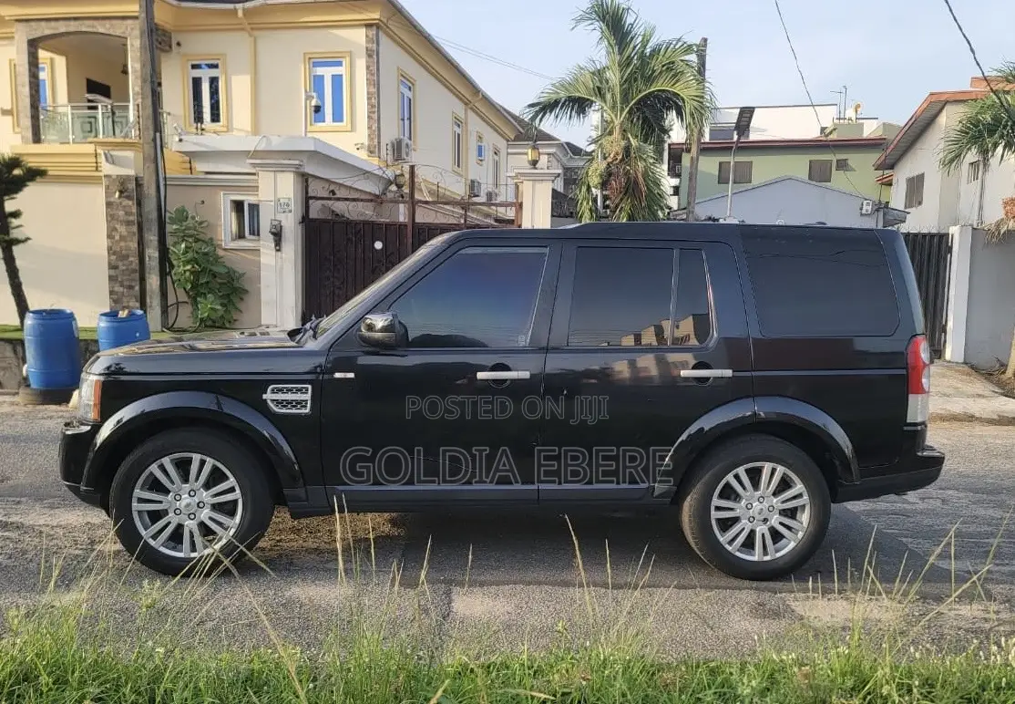 Land Rover Discovery 2010 Black