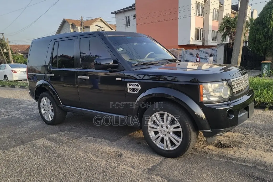 Land Rover Discovery 2010 Black