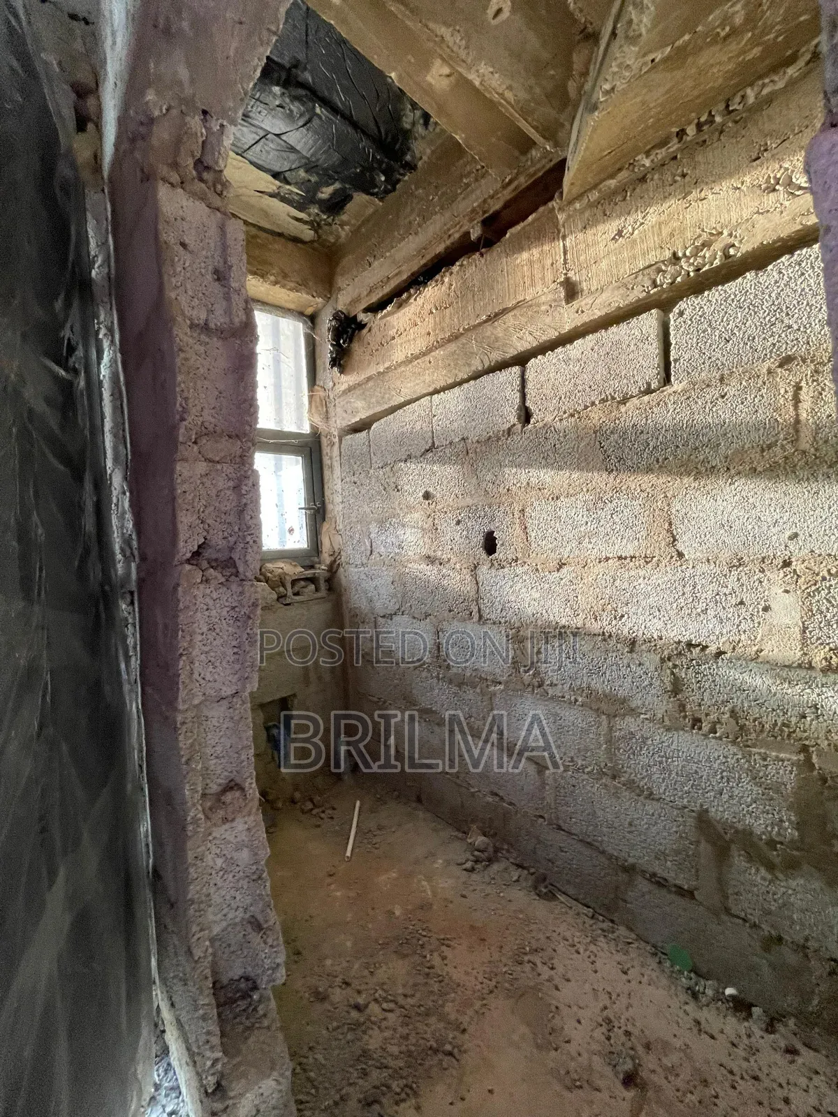4bdrm Duplex in Life Camp for sale