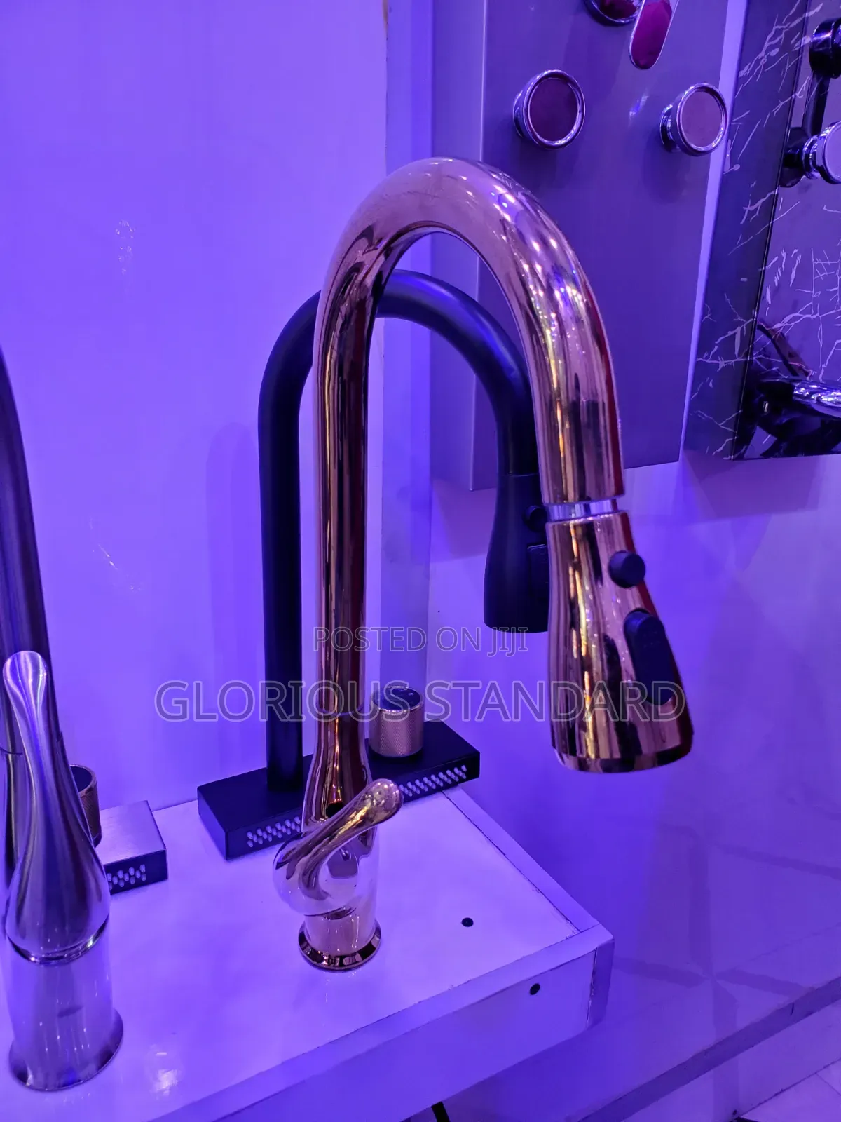 Pull Out Kitchen Mixer Tap Gold Color