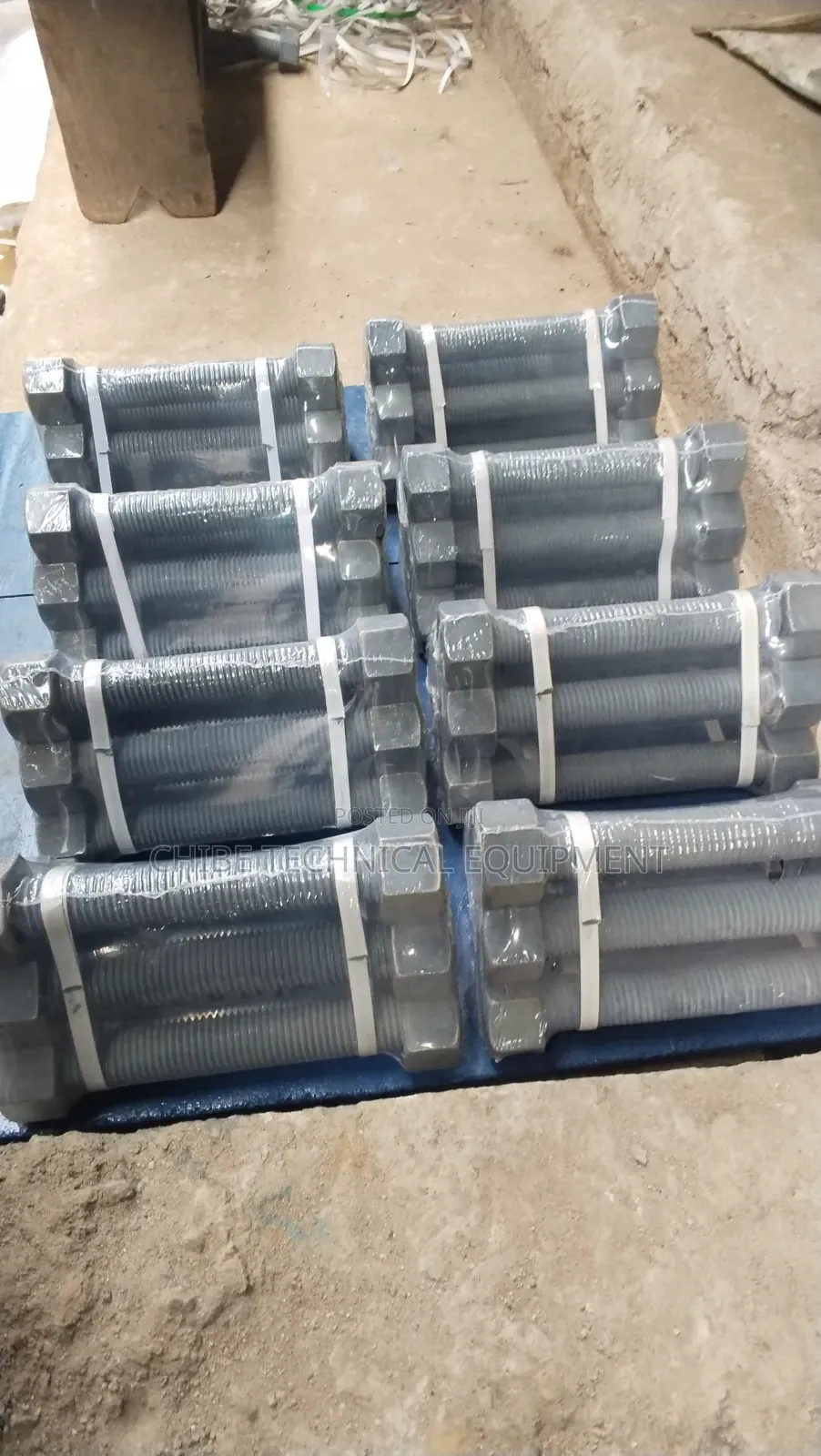 1.1/2 X 300 Hot Dip Galvanized Stud Bolt and Nut