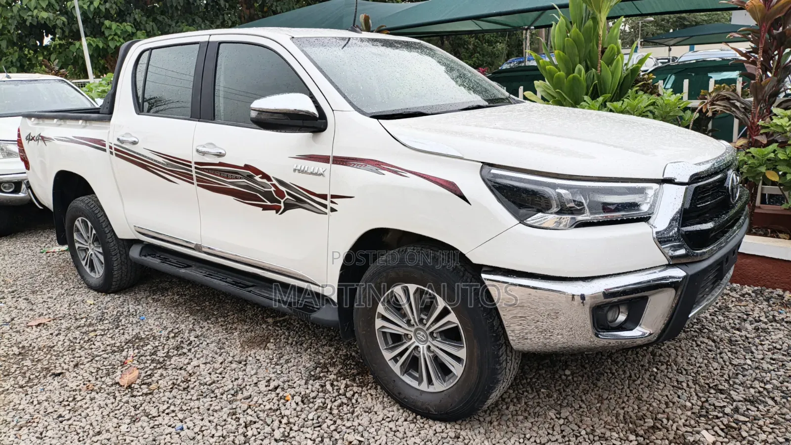 Toyota Hilux 2021 White
