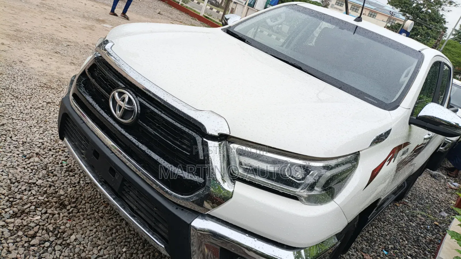 Toyota Hilux 2021 White