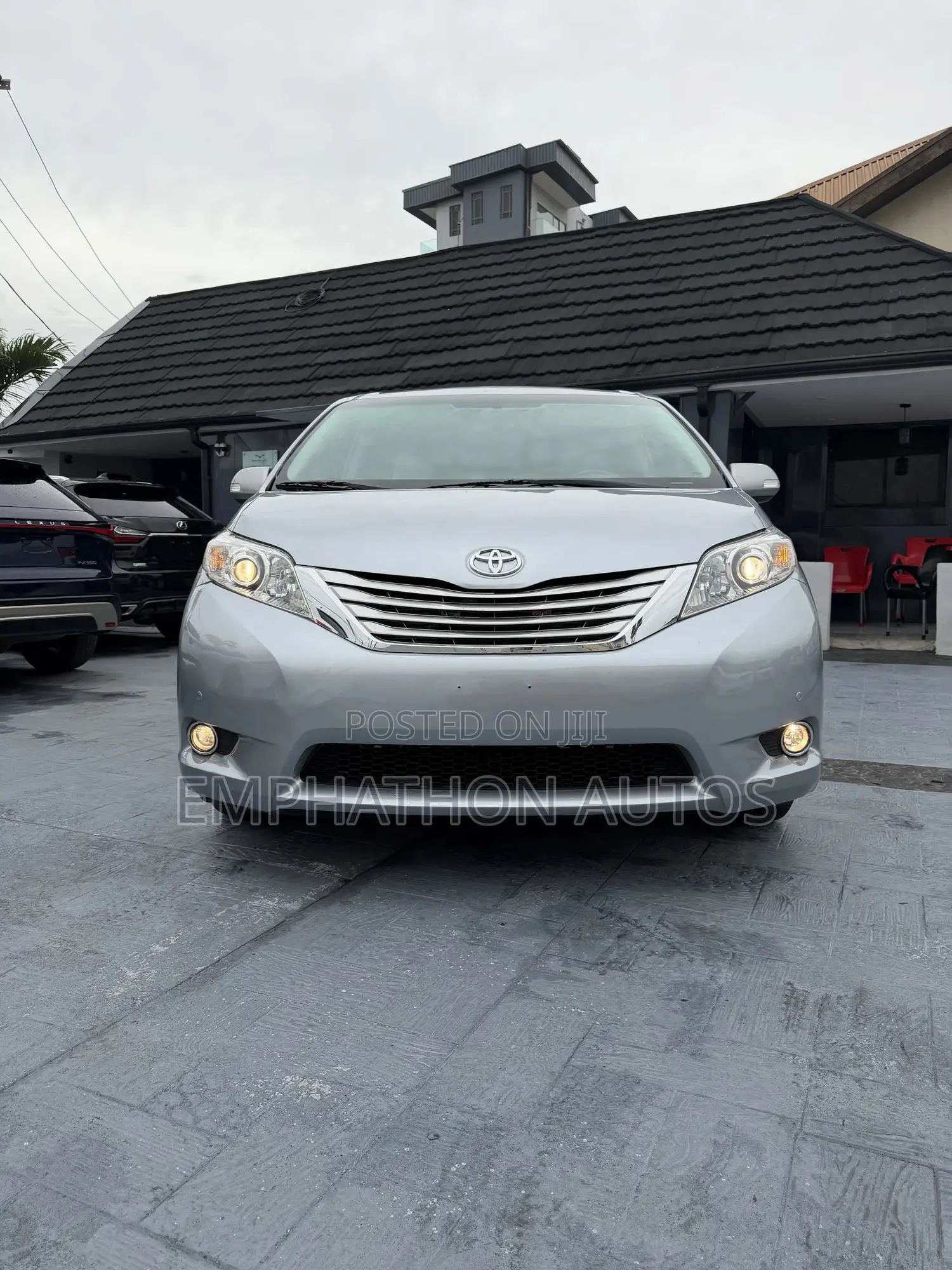 Toyota Sienna Limited AWD 7-Passenger 2013 Gray