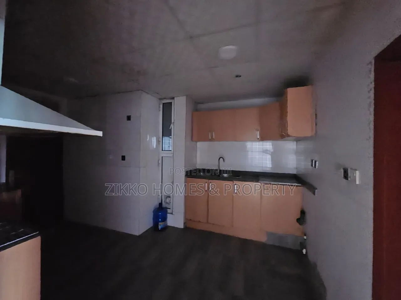3bdrm Apartment in Bourdillion Road, Old Ikoyi for sale