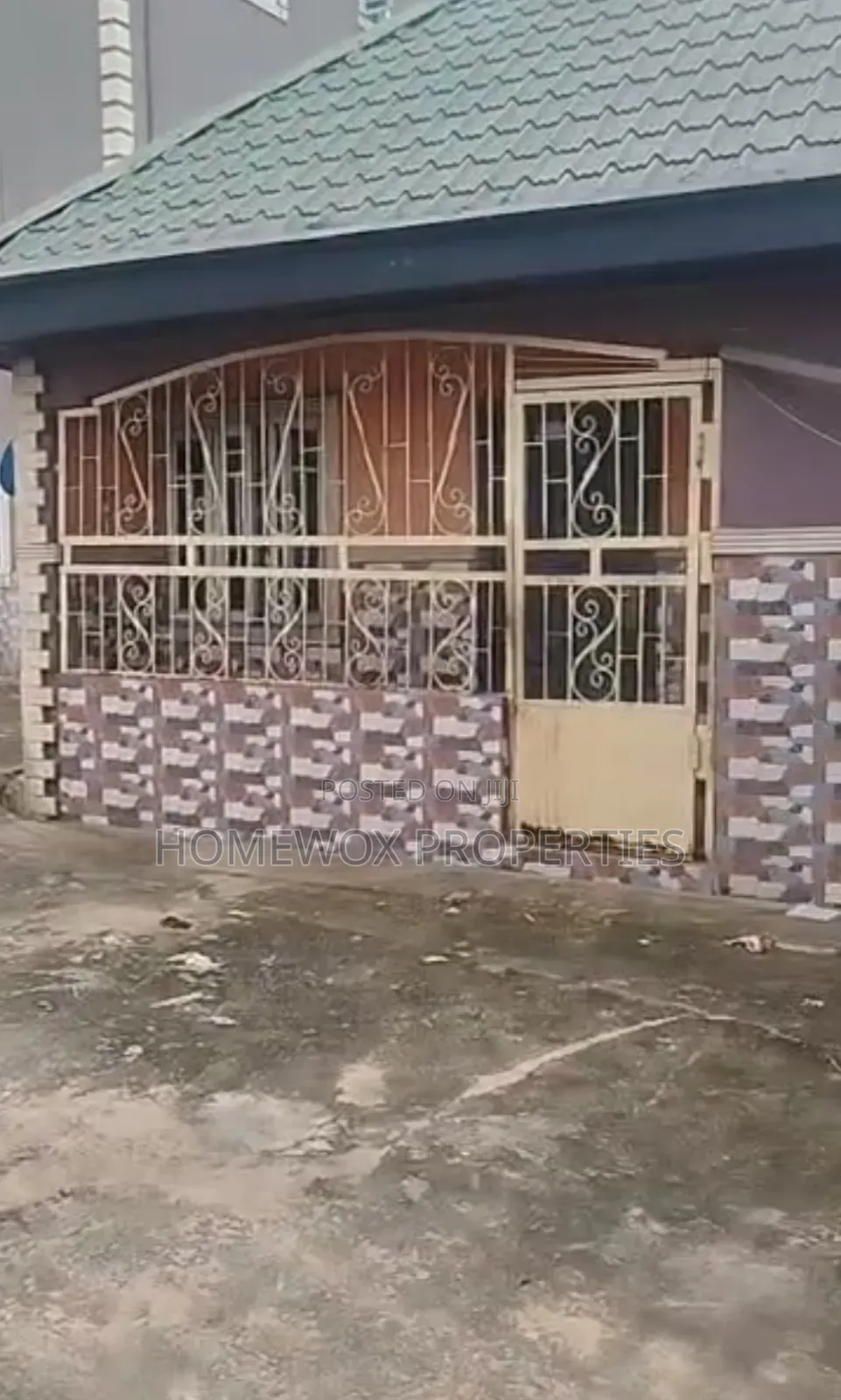 2bdrm Block of Flats in Obio-Akpor for sale