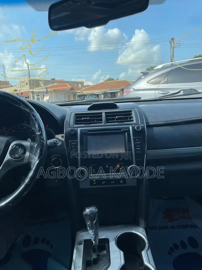 Toyota Camry SE 4dr Sedan (2.5L 4cyl 6A) 2012 Black