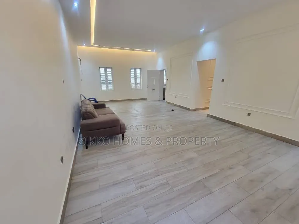 3bdrm Apartment in Ikoyi for sale