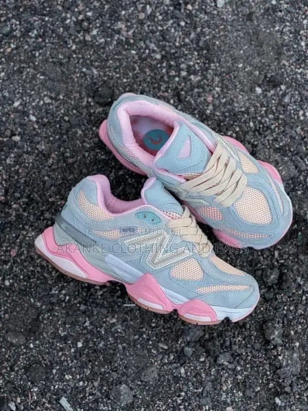 Unisex Sneakers