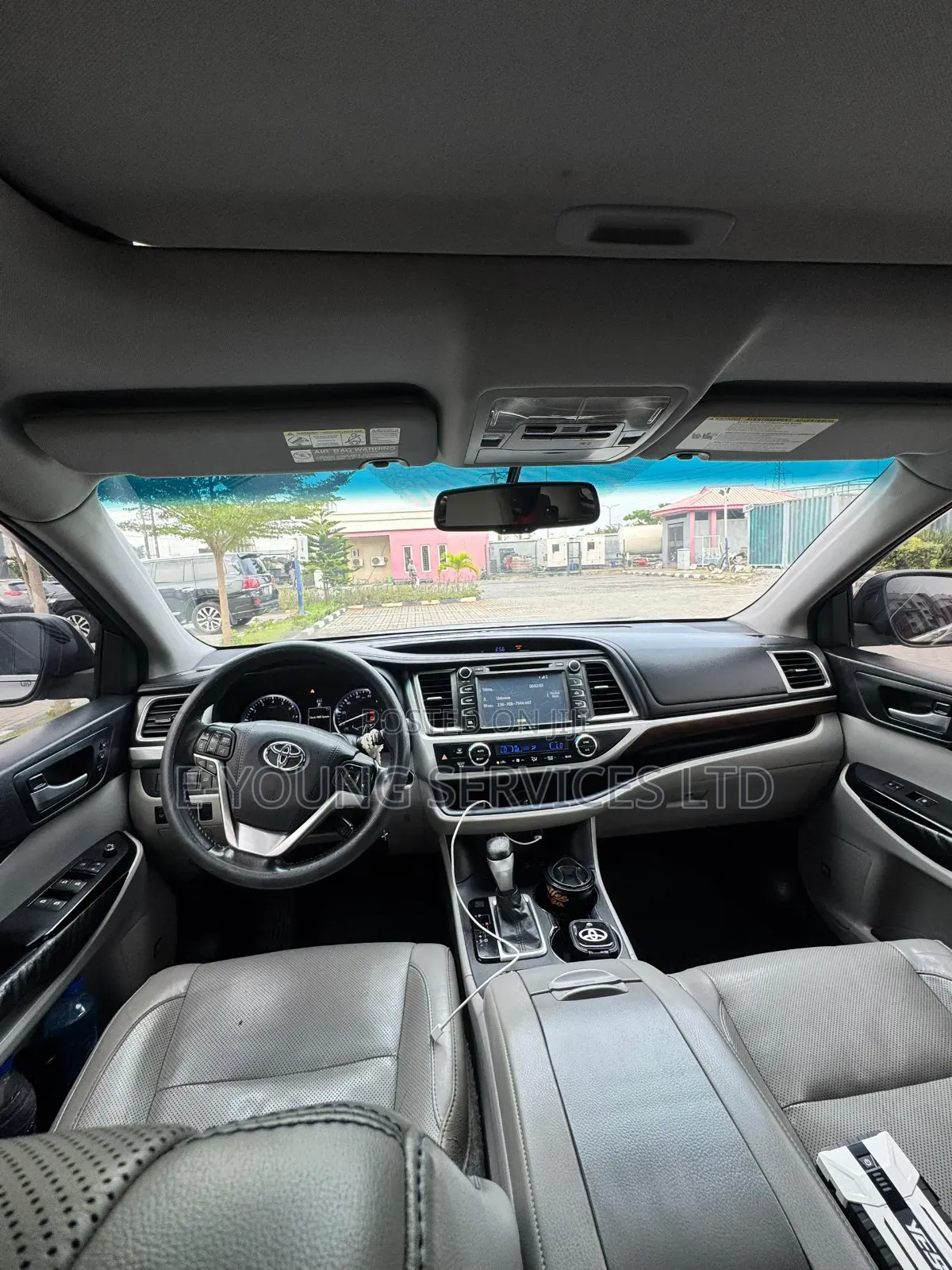 Toyota Highlander Limited 4dr SUV AWD (3.5L 6cyl 6A) 2015 Gray