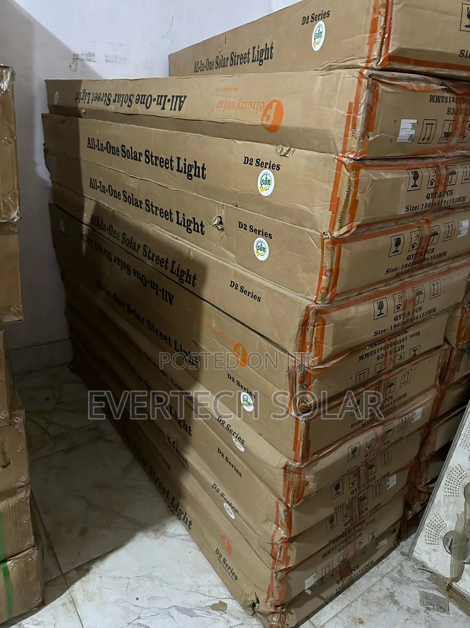 100watts Felicity D2 All in One Solar Street Lights Available