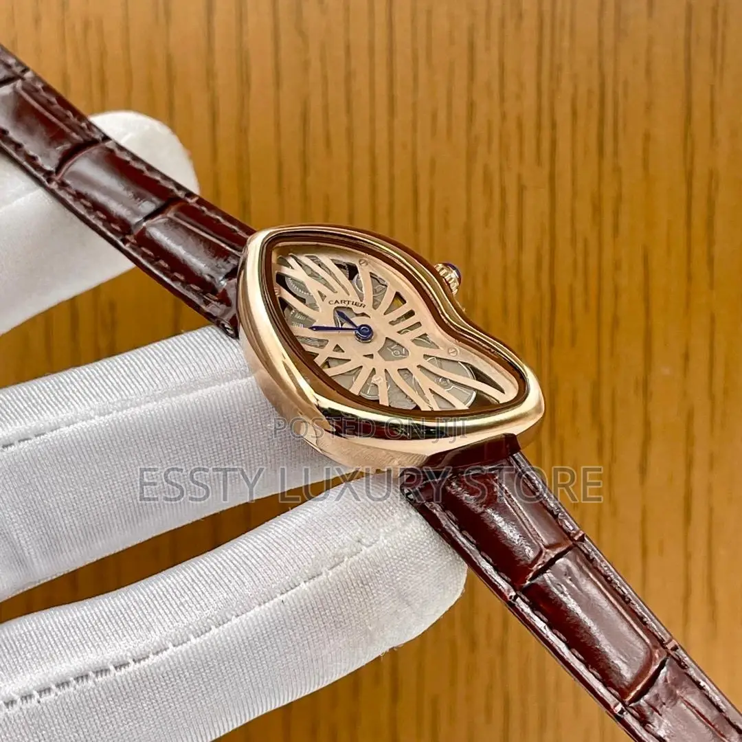 High Quality Luxury Female Cartier Leather Wristwatch