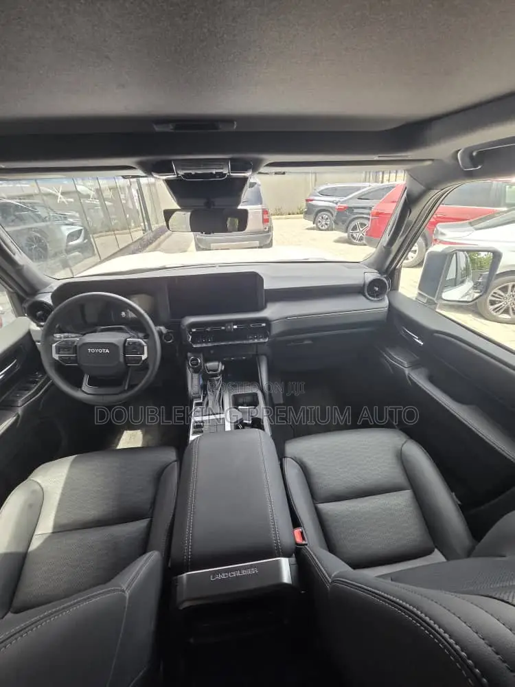 Toyota Land Cruiser Prado 2.4 Petrol 2025 White