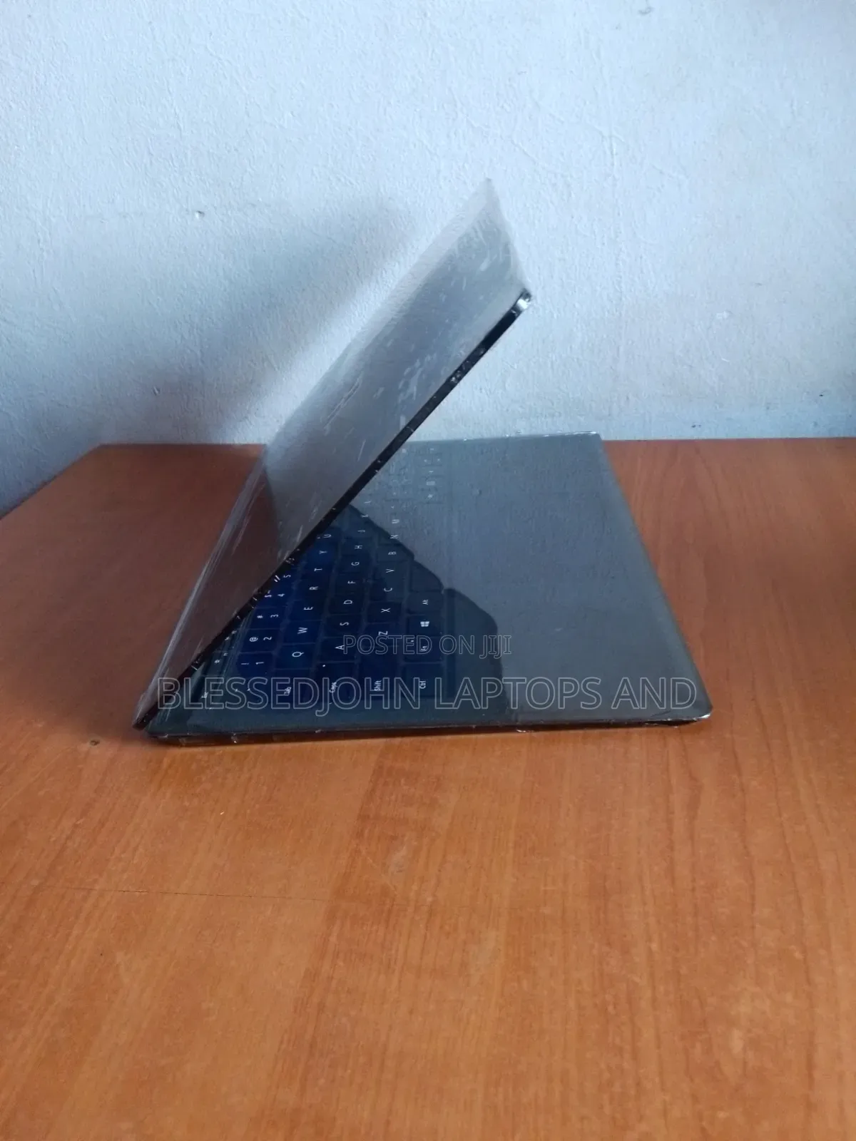 Laptop 8GB Intel Core i7 SSD 256GB