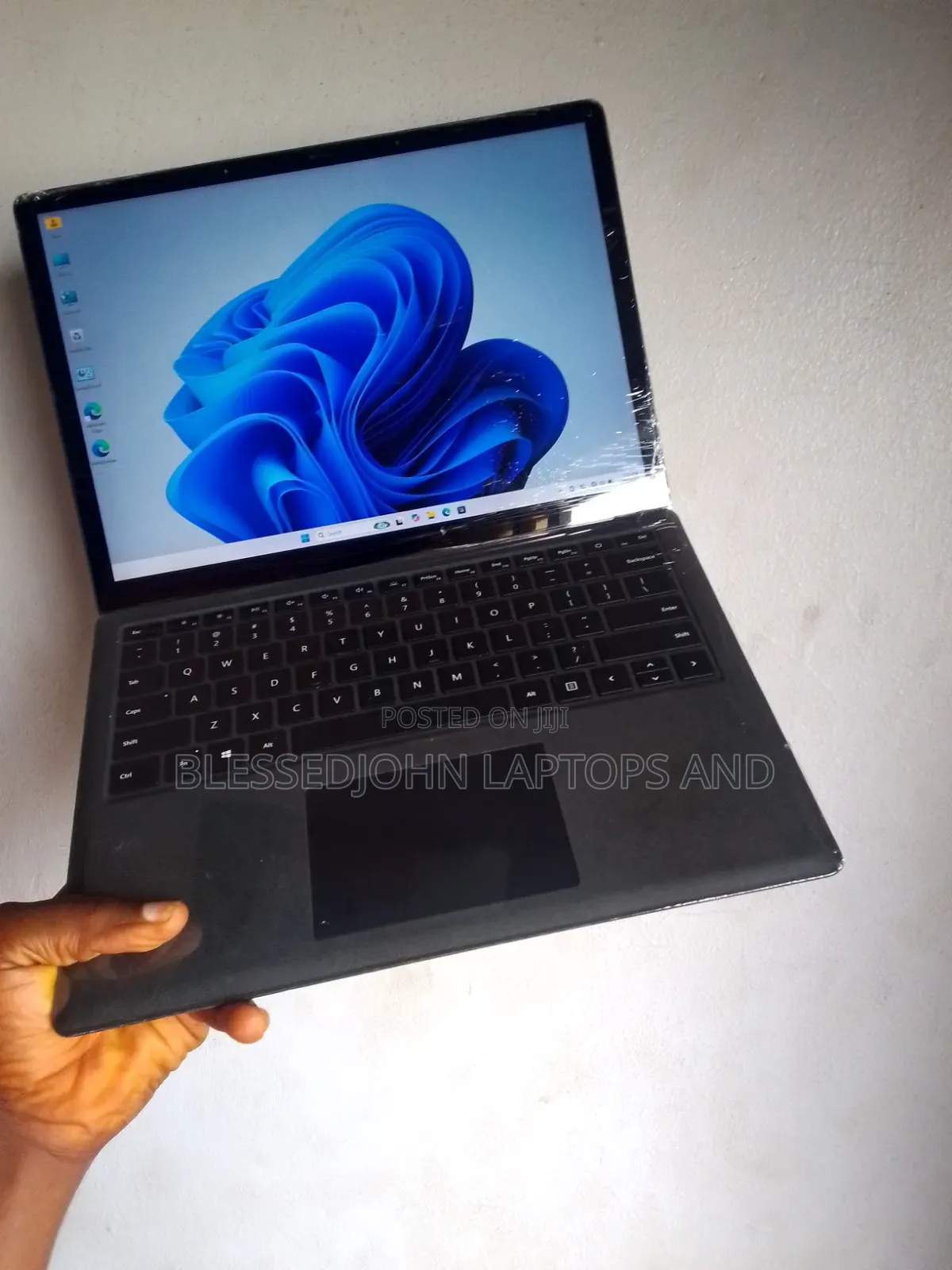 Laptop 8GB Intel Core i7 SSD 256GB