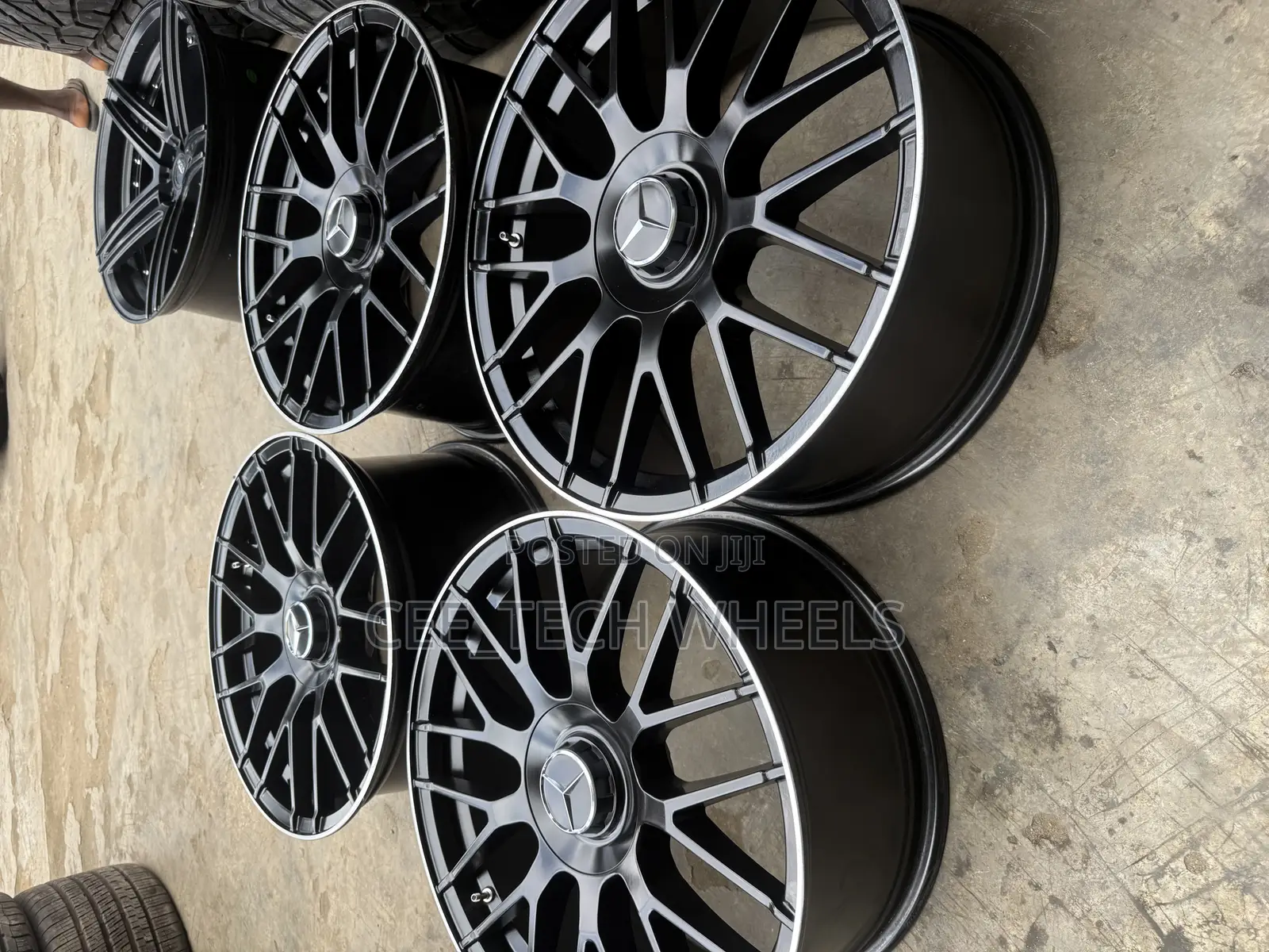 Staggered 19-Inch Mercedes Benz for Jeep and Cars