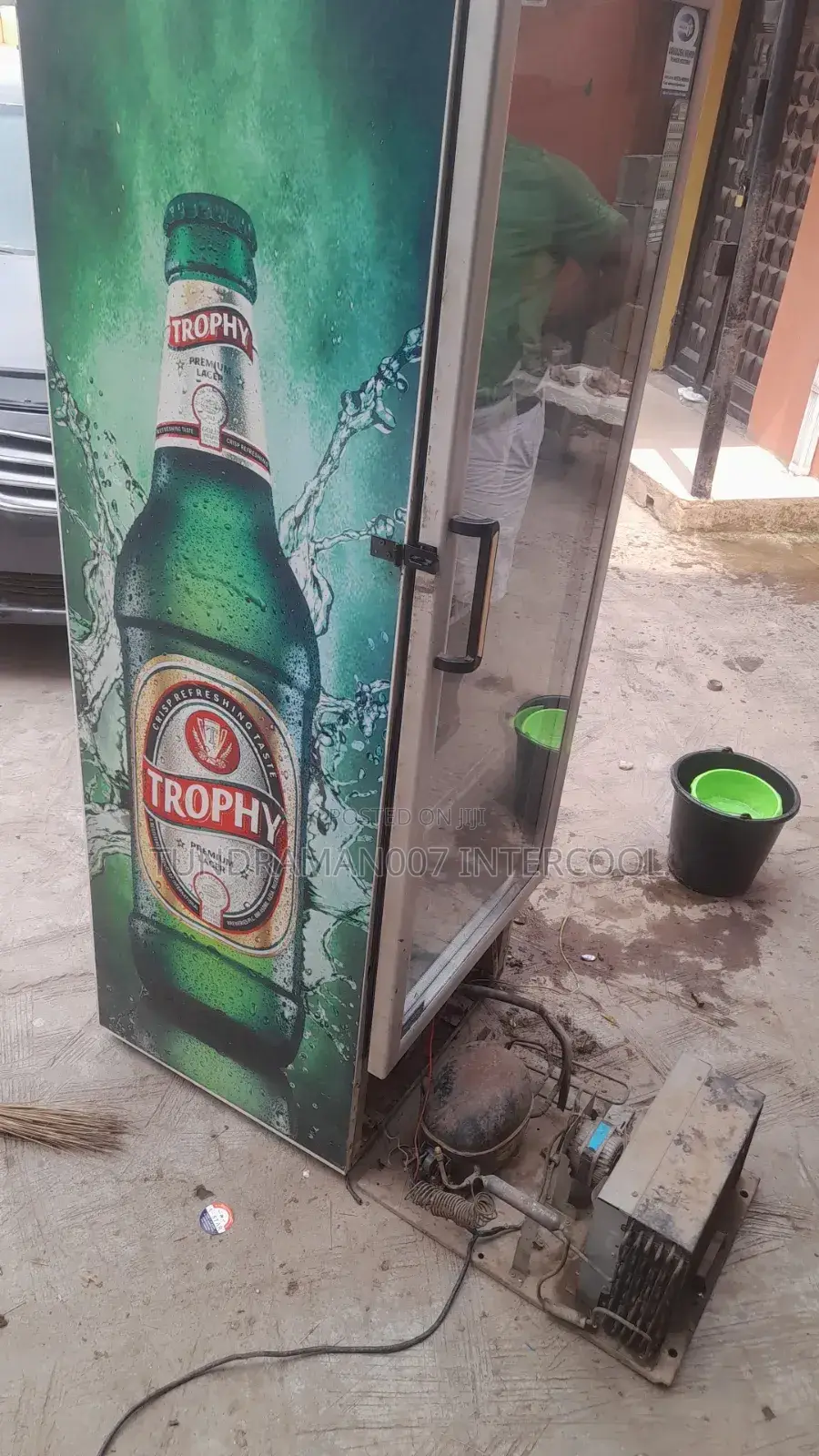 Refrigerators Technician