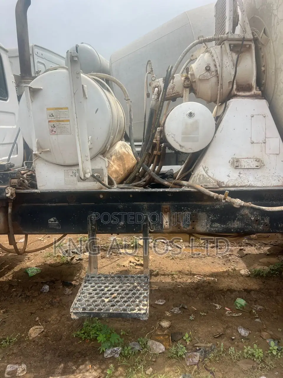 Mack Rd Concrete Mixer Truck