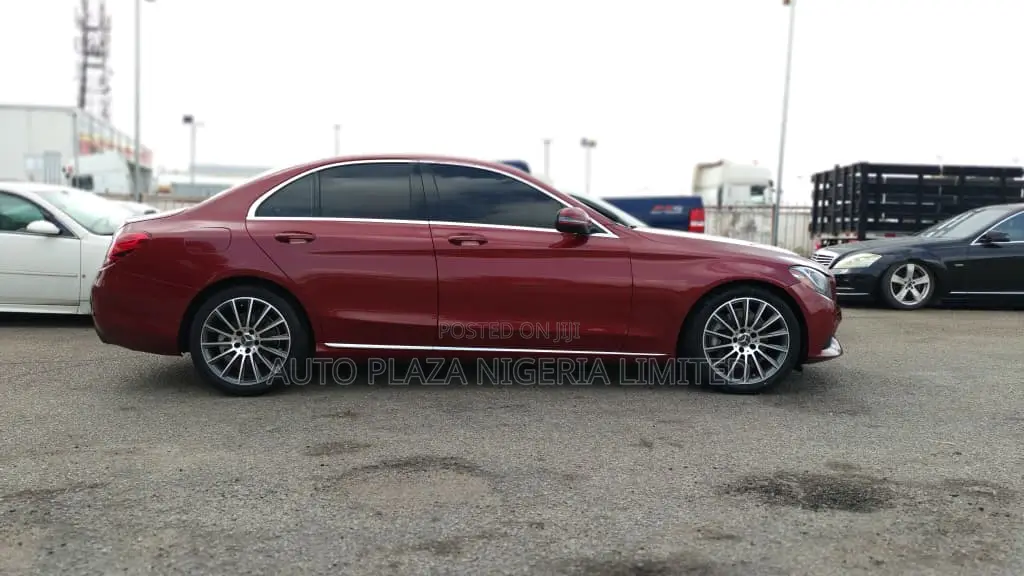 Mercedes-Benz C-Class C 300 (W205) 2016 Red