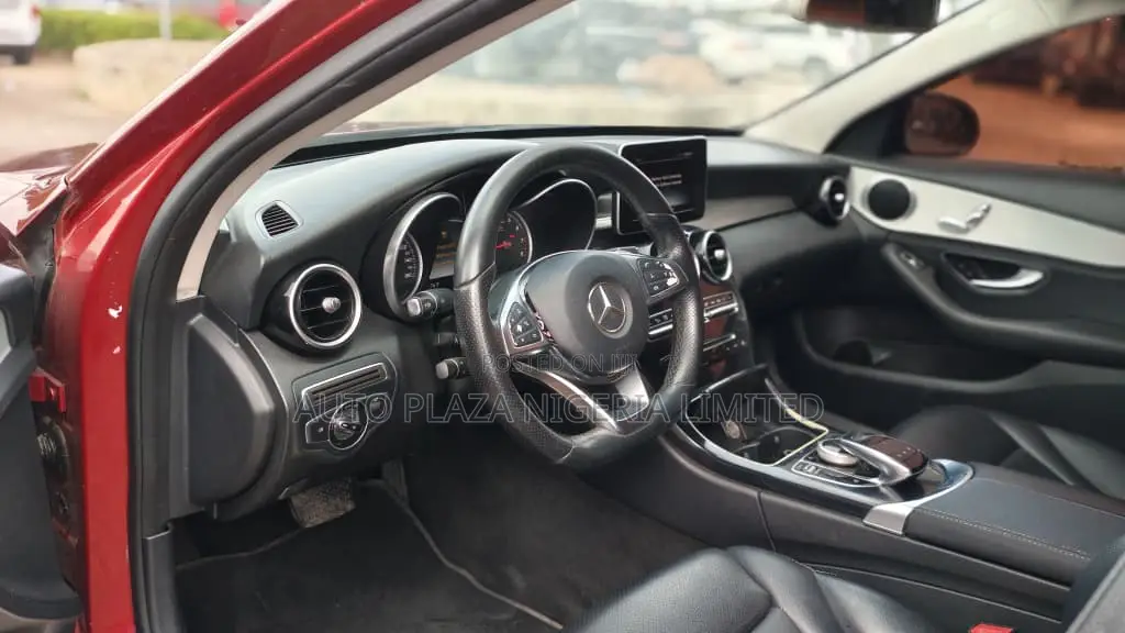 Mercedes-Benz C-Class C 300 (W205) 2016 Red