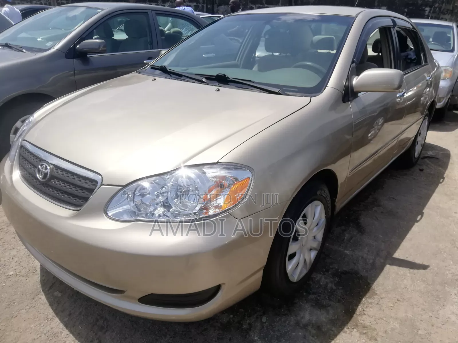 Toyota Corolla LE 2005 Gold