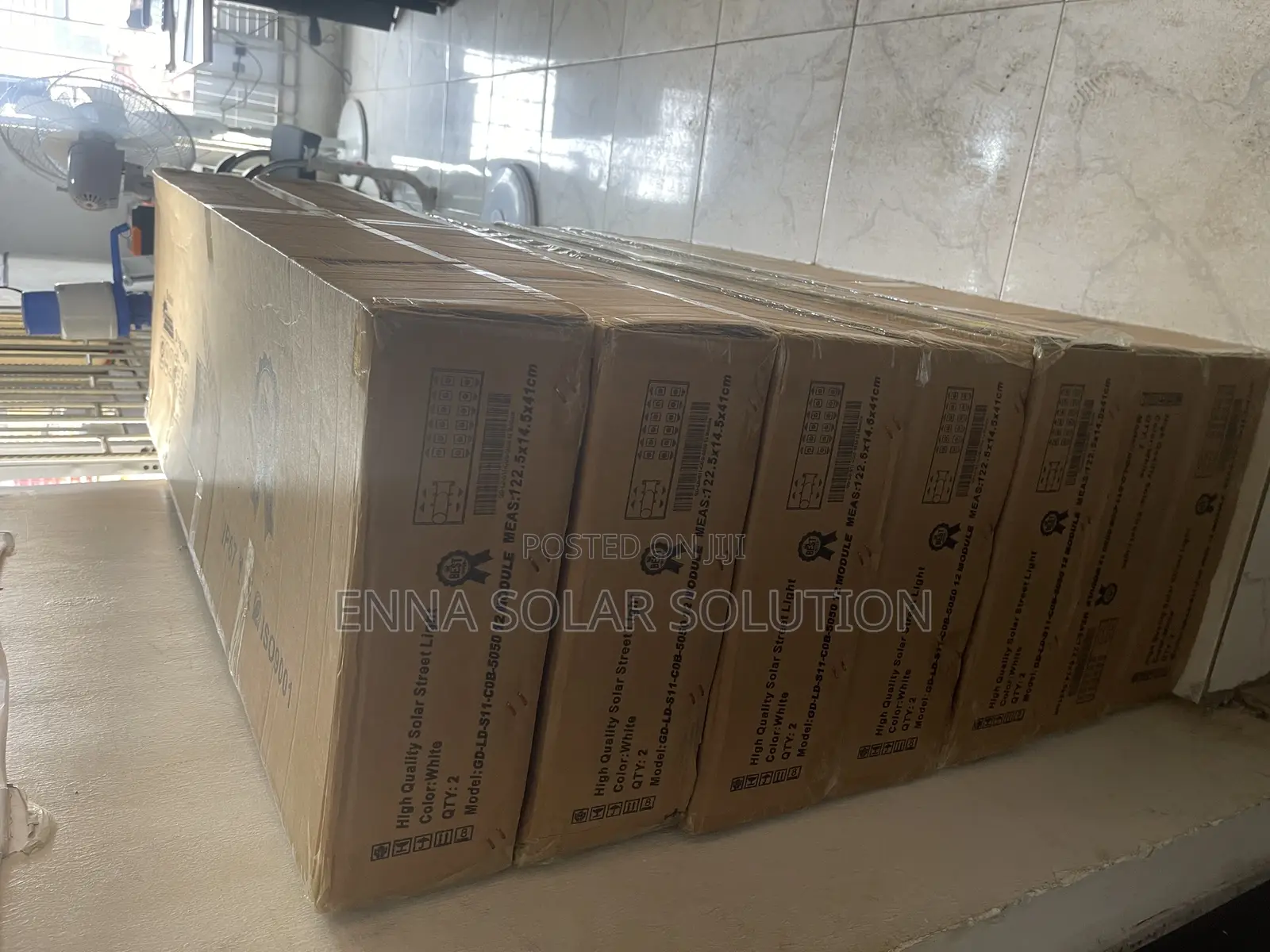 100w 12-Eye All-in-One Solar Industrial Street Light With Pole Bracket
