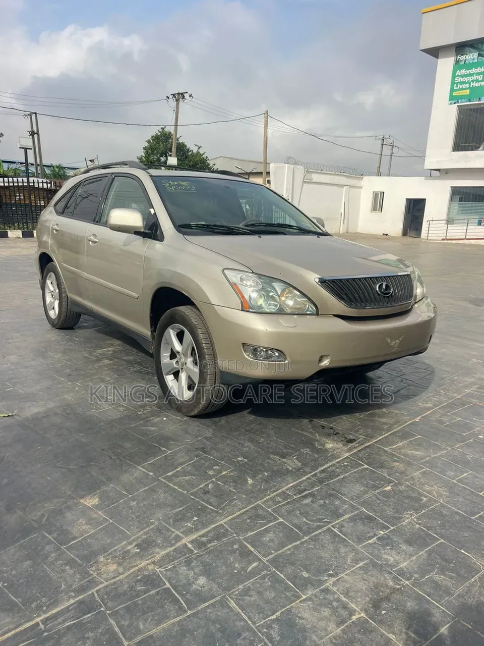 Lexus RX 330 2004 Gold