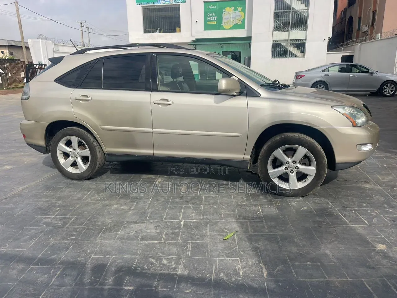 Lexus RX 330 2004 Gold