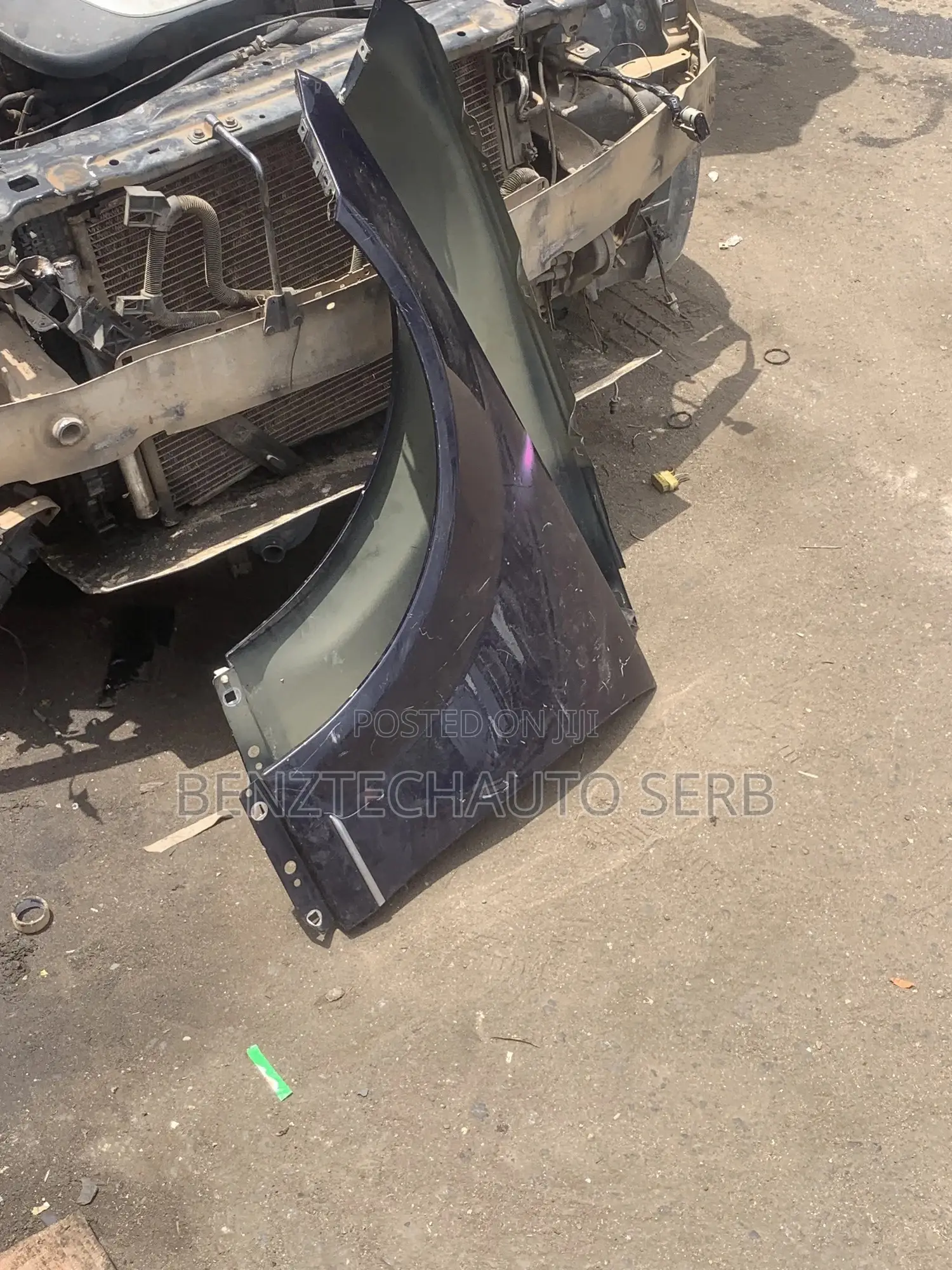 2013 C 300 Fender( Set )
