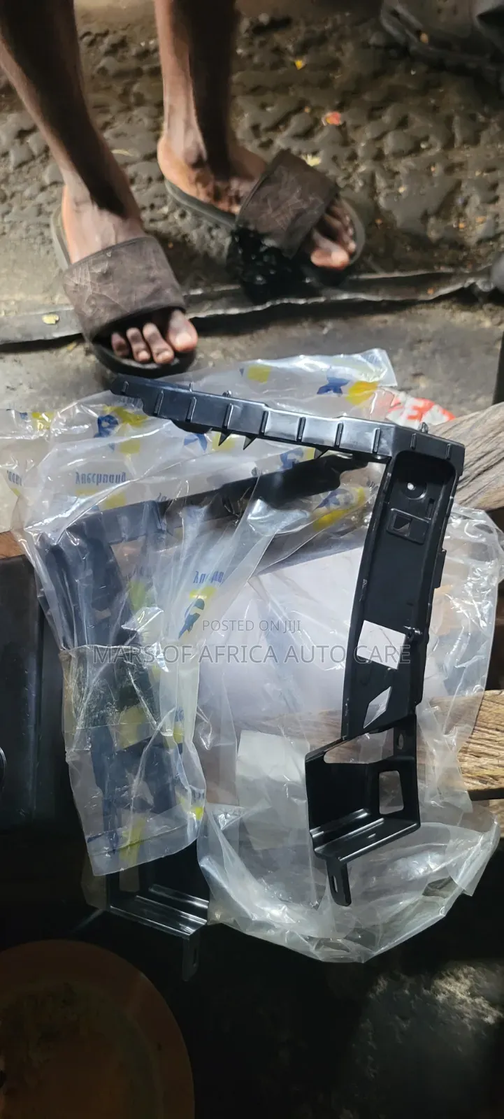 Bumper Clips Lincoln MKZ 2015