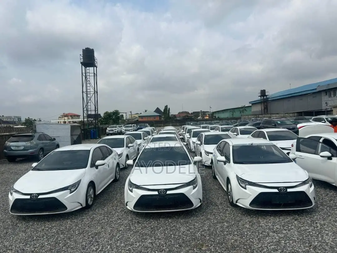 Toyota Corolla 2021 White