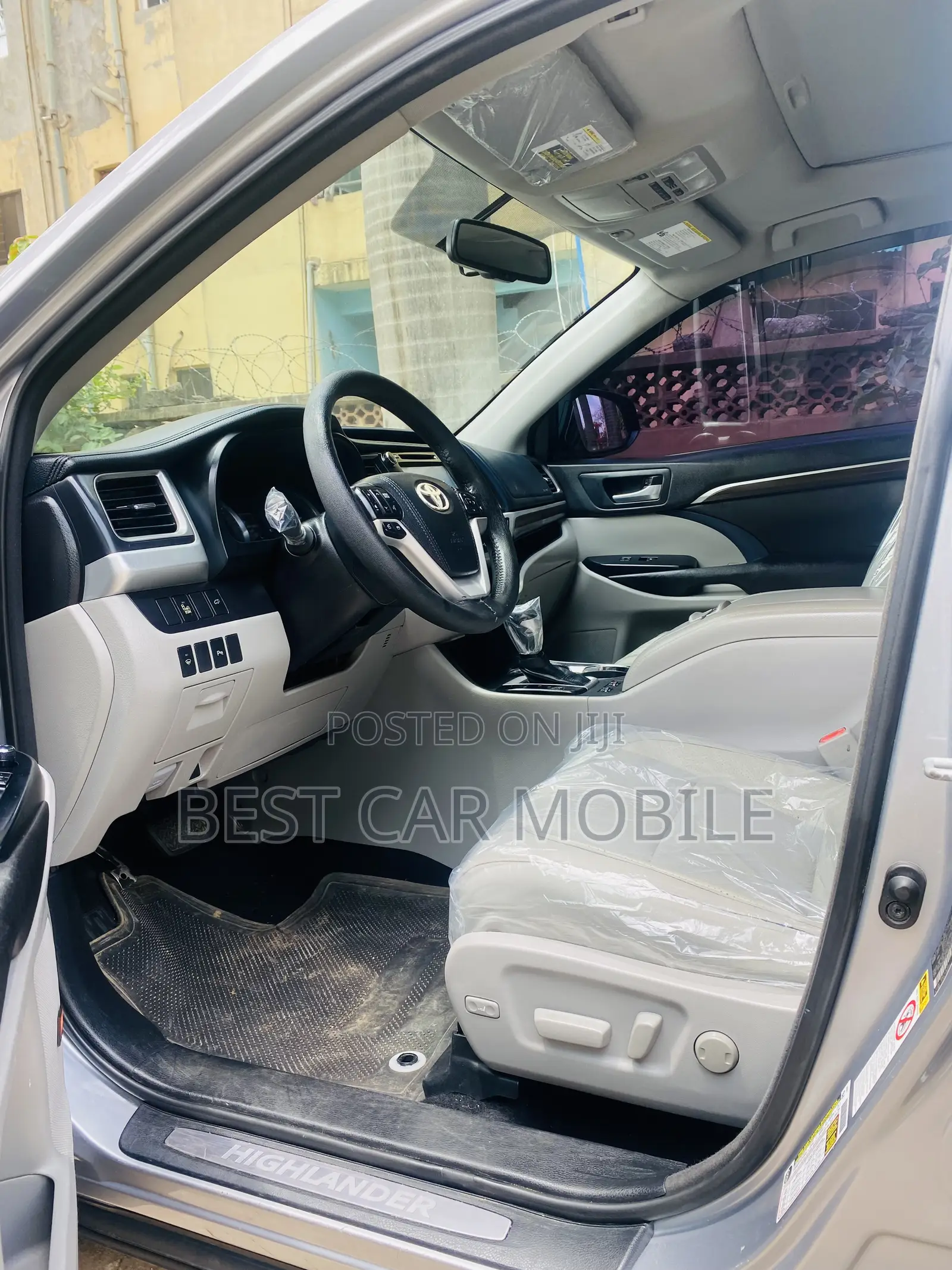 Toyota Highlander XLE 4x2 V6 (3.5L 6cyl 8A) 2017 Blue