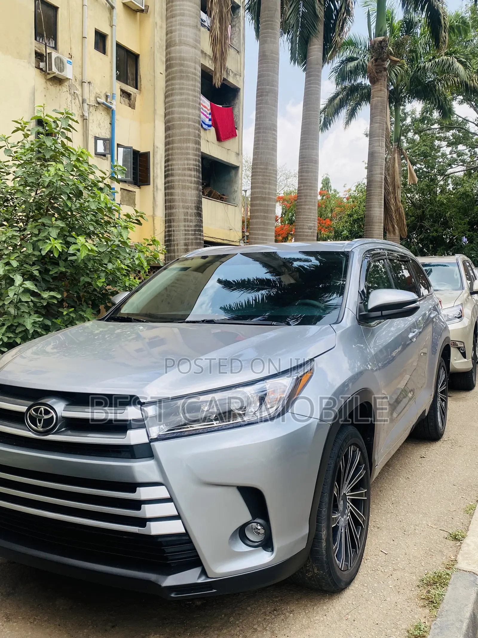 Toyota Highlander XLE 4x2 V6 (3.5L 6cyl 8A) 2017 Blue