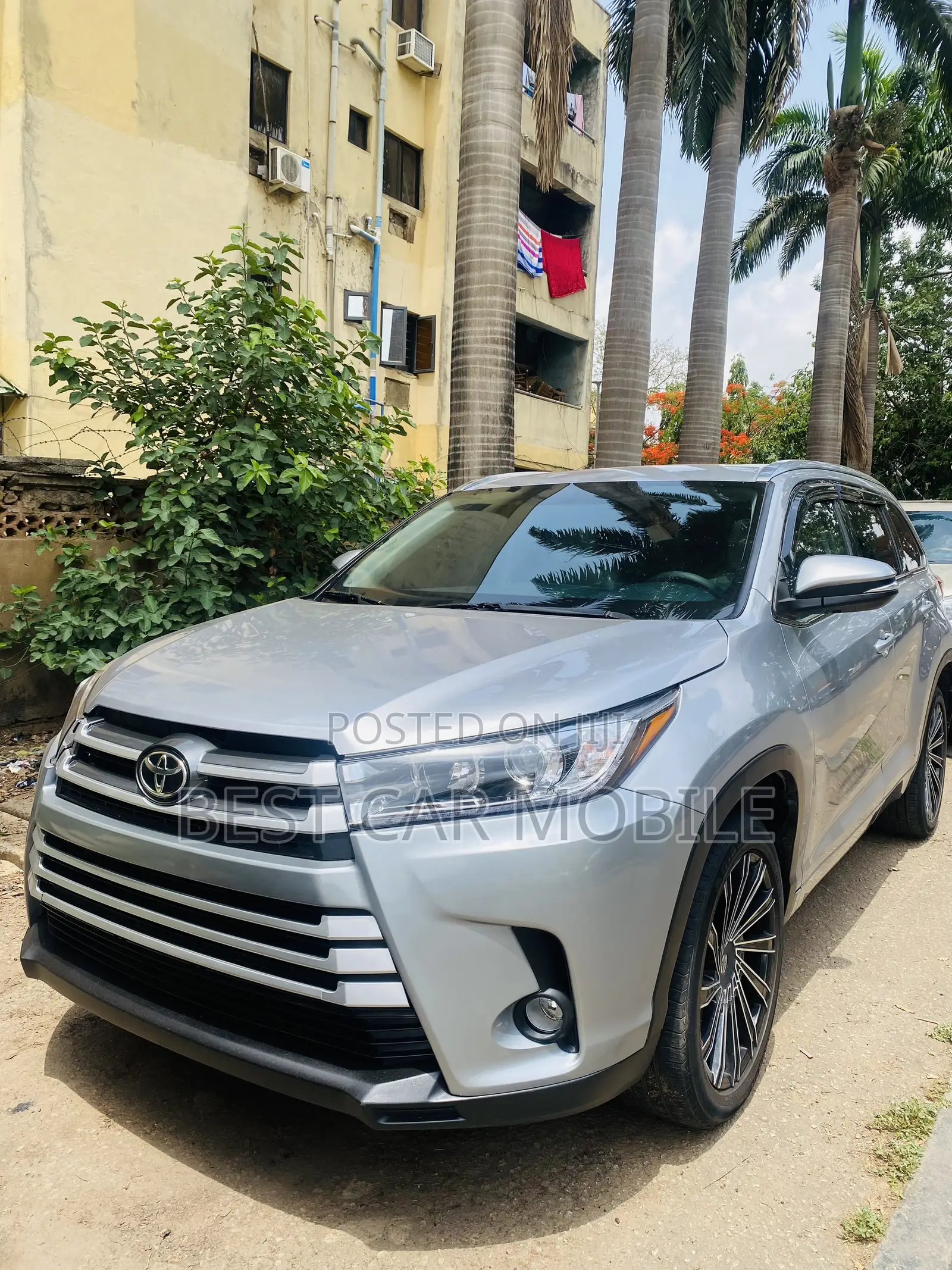 Toyota Highlander XLE 4x2 V6 (3.5L 6cyl 8A) 2017 Blue
