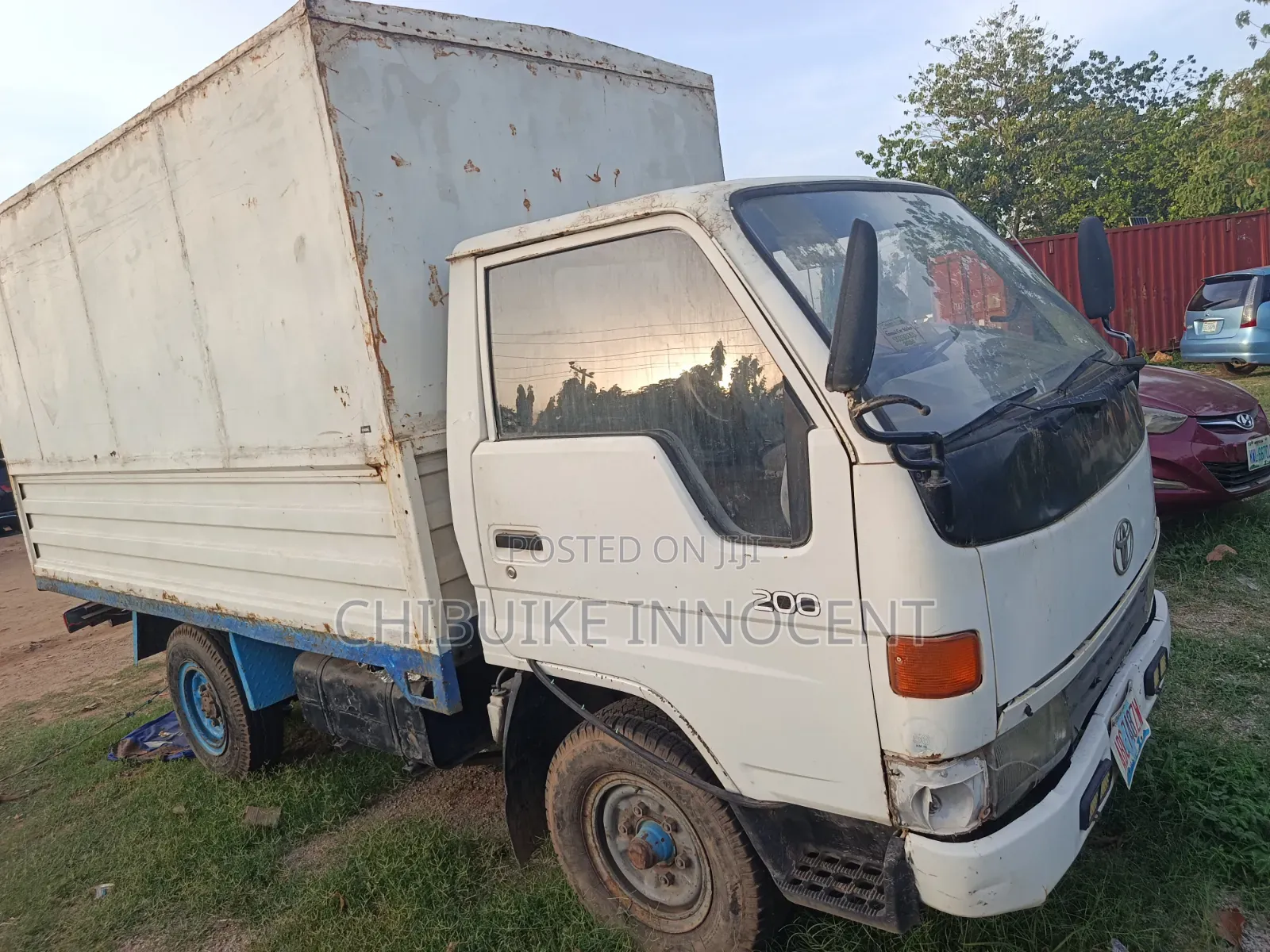 Toyota Dyna 2004 White