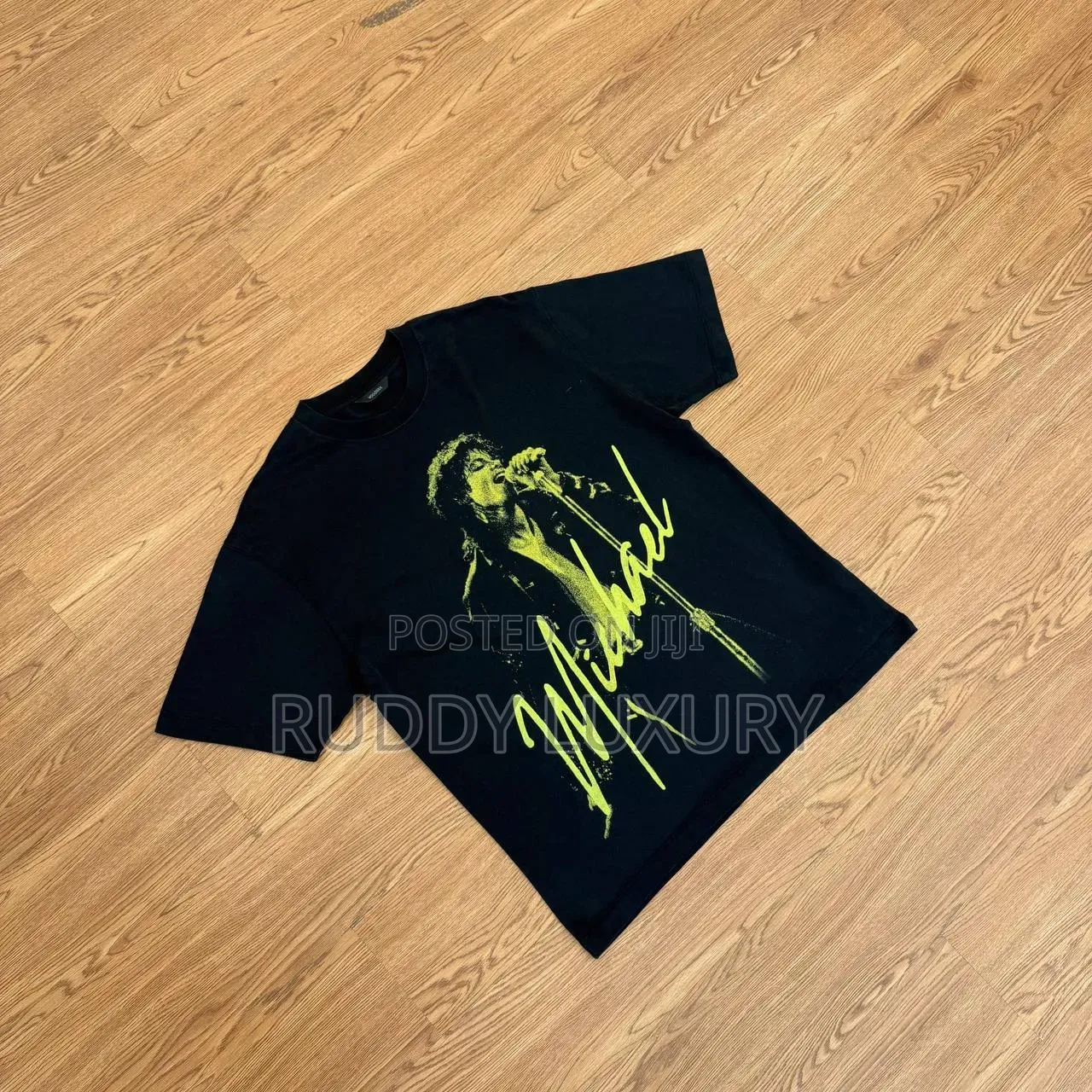 Designer Signature Graphic T-Shirt
