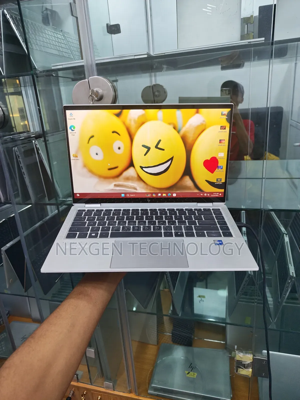 Laptop HP EliteBook 1040 G8 16GB Intel Core i7 SSD 512GB