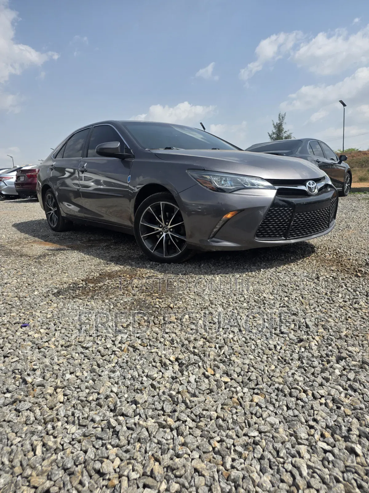 Toyota Camry XSE V6 4dr Sedan (3.5L 6cyl 6A) 2016 Gray
