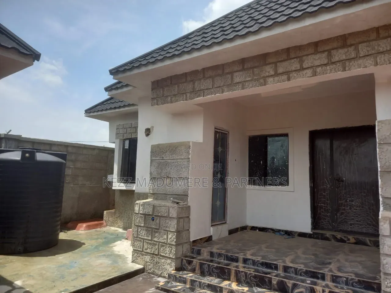 4bdrm Bungalow in At A Housing Estate for sale