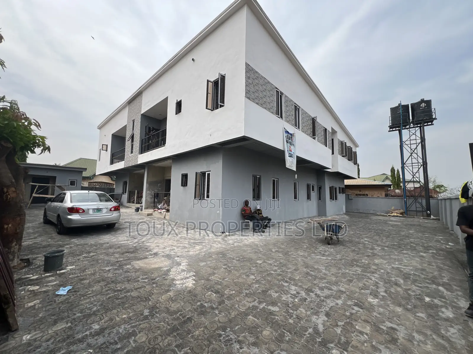 3bdrm Block of Flats in Kubwa for sale