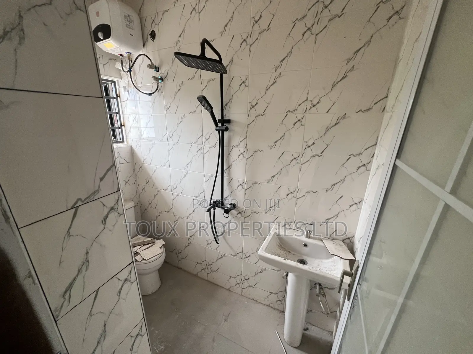 3bdrm Block of Flats in Kubwa for sale