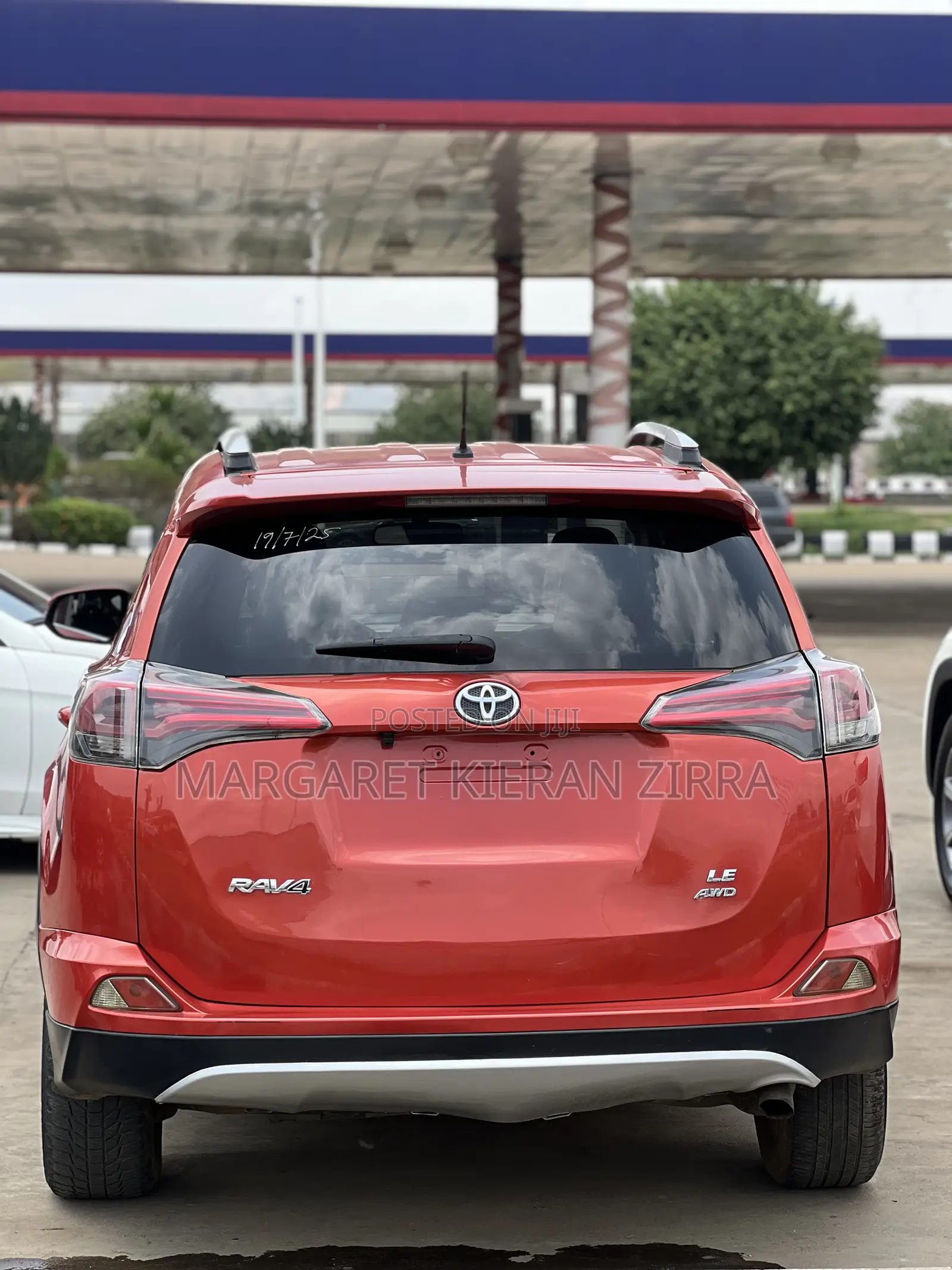 Toyota RAV4 2016 Orange