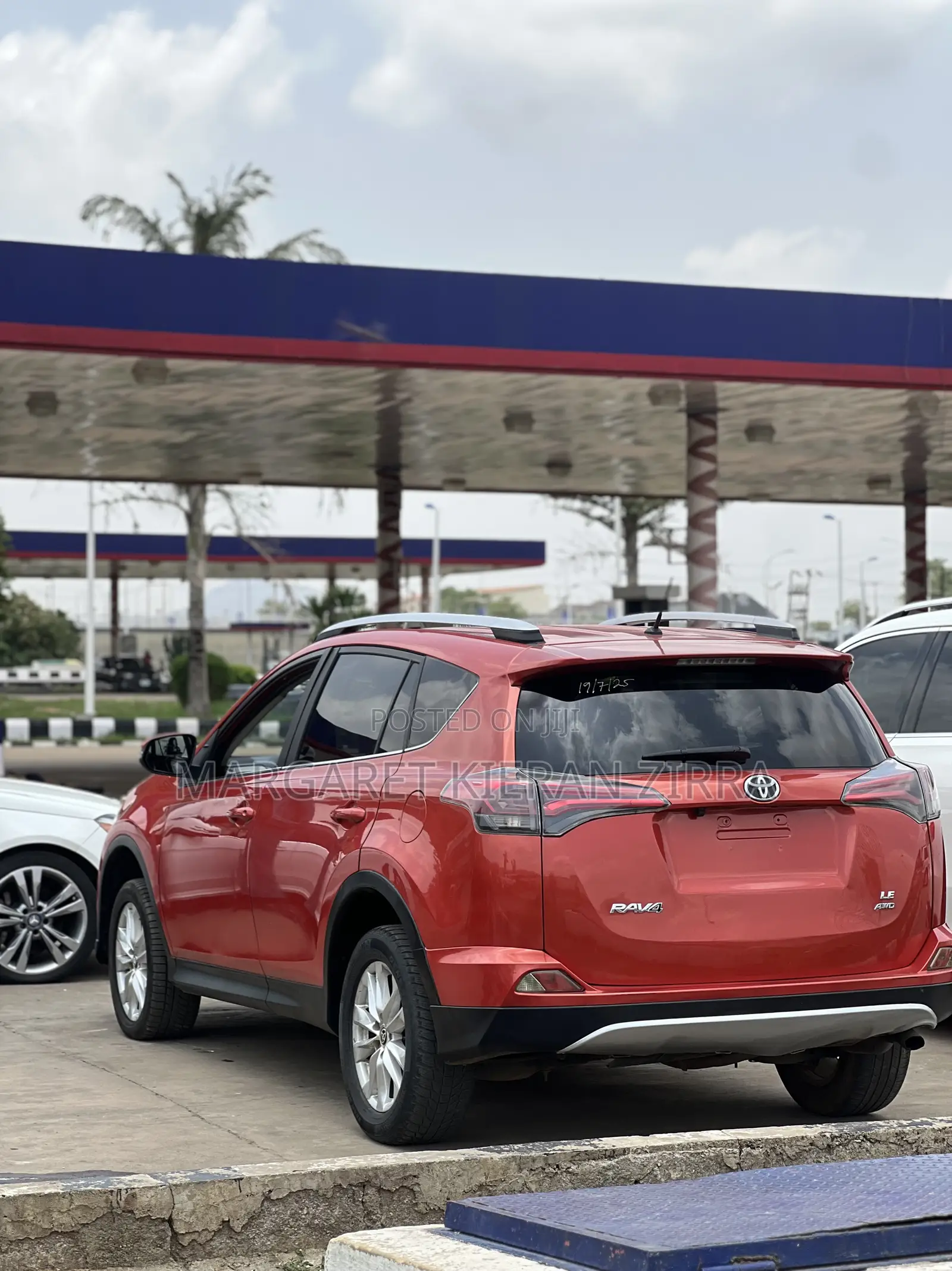 Toyota RAV4 2016 Orange