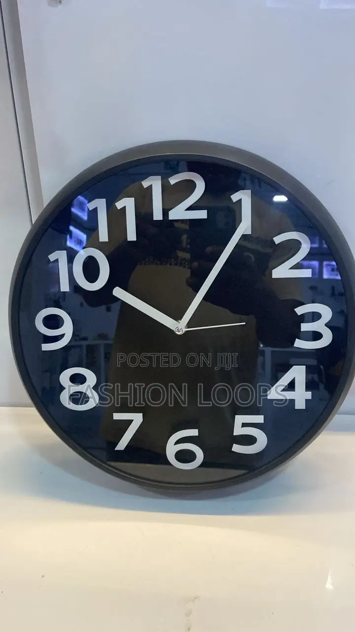 Smart Wall Clock. Wireless 1080p