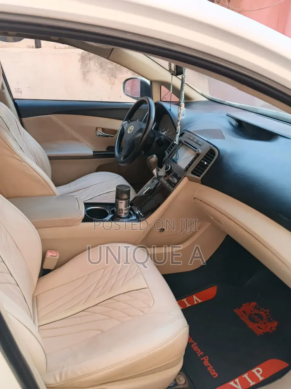 Toyota Venza 2010 White