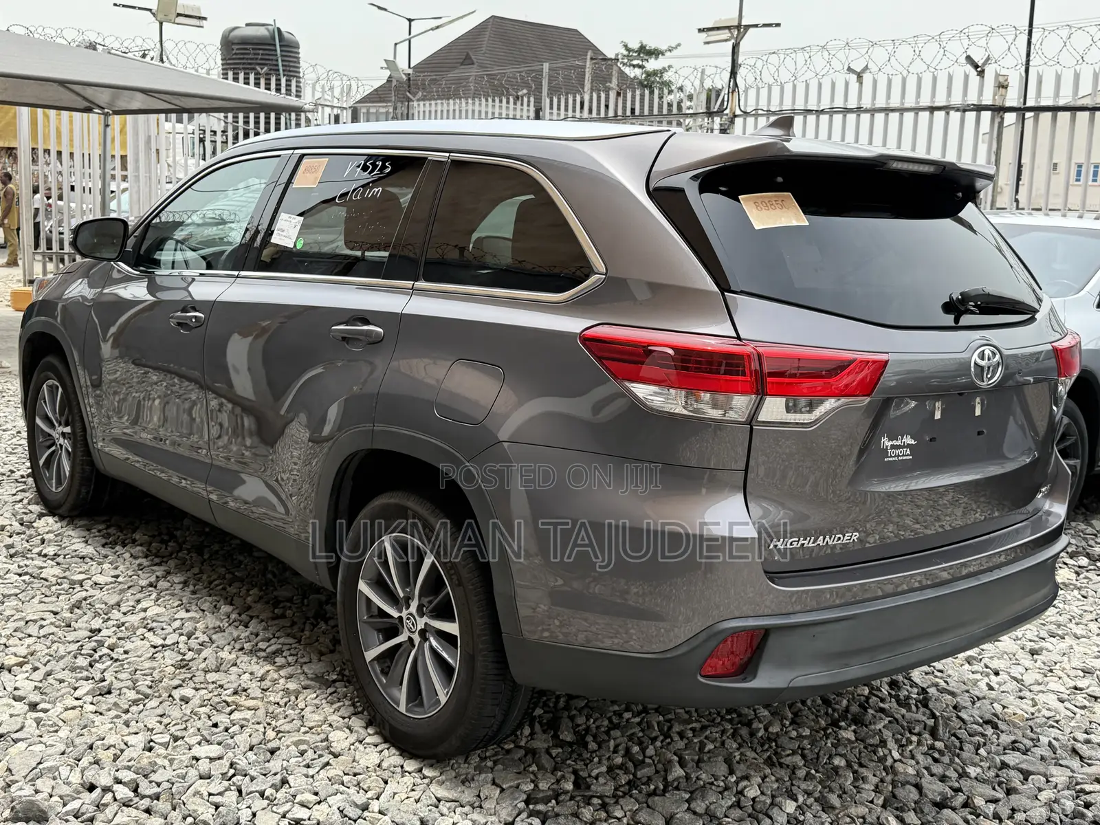 Toyota Highlander XLE 2019 Gray