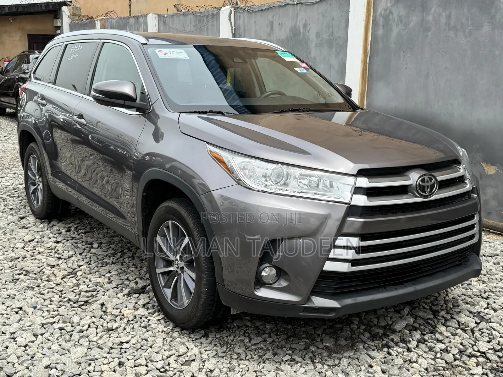 Toyota Highlander XLE 2019 Gray
