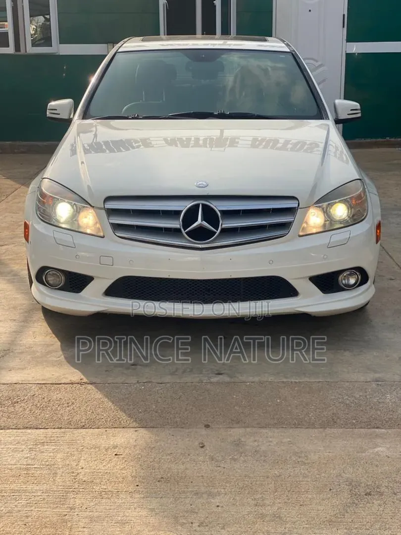 Mercedes-Benz C300 2010 White