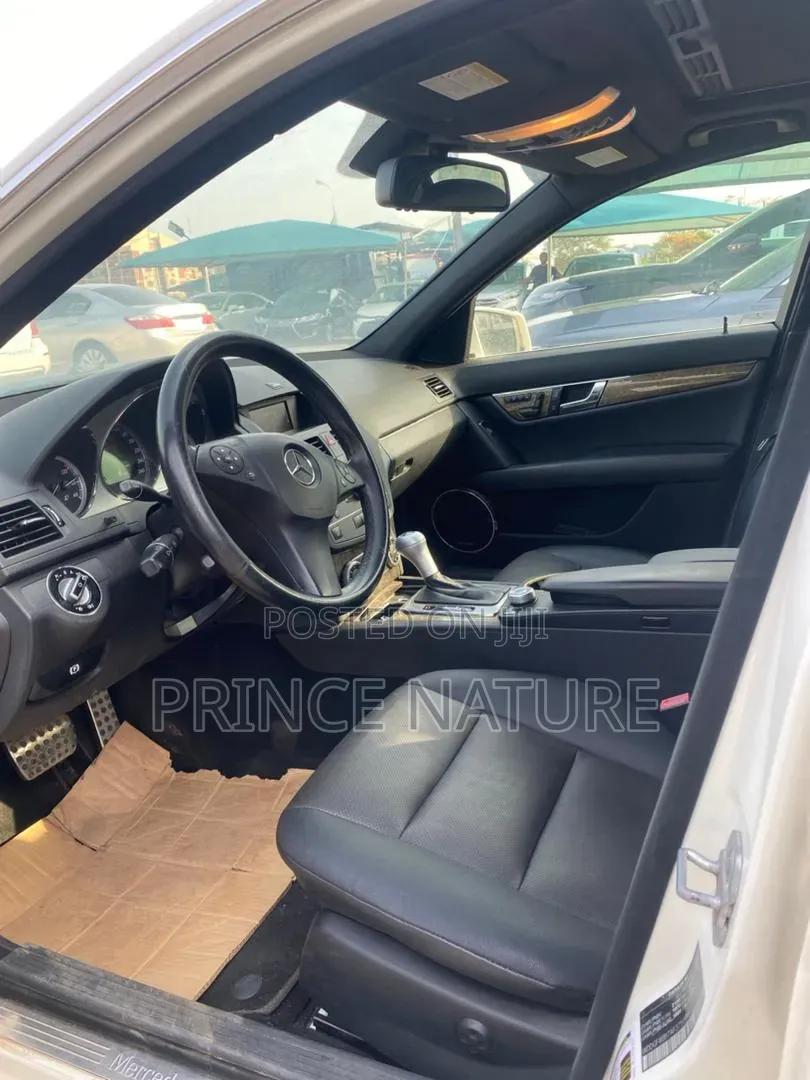 Mercedes-Benz C300 2010 White